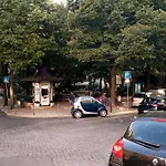 Triplex with Garage - Praça das Flores