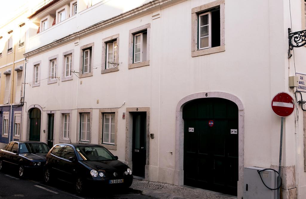 Triplex With Garage - Praça Flores Apartamento Lisboa